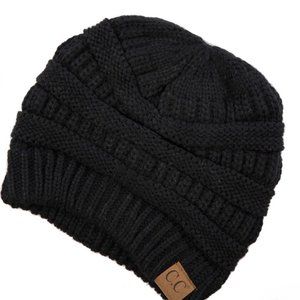 NEW RIBBED BEANIE